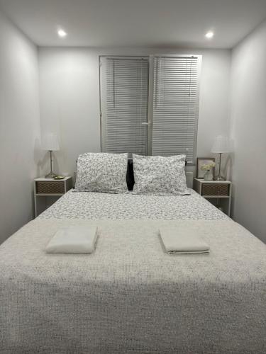 Appartement 3 pieces, dans residence privee securisee et parking gratuit,a 9 min centre ville in Le Ray Appartement 3 pieces, dans residence privee securisee et parking gratuit,a 9 min centre ville in Le Ray