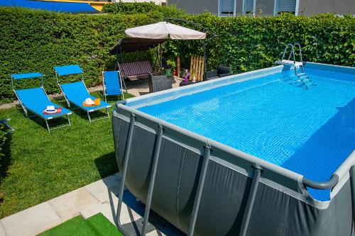 Úszómedence, Depandance con Piscina in uso in esclusivo in B&B in Sant' Antonio Abate Úszómedence, Depandance con Piscina in uso in esclusivo in B&B in Sant' Antonio Abate
