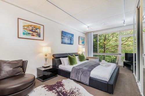 Yarralumla Sunny&open&comfy 3B&2B home near by a lake and shopping centre in يارالوملا Yarralumla Sunny&open&comfy 3B&2B home near by a lake and shopping centre in يارالوملا
