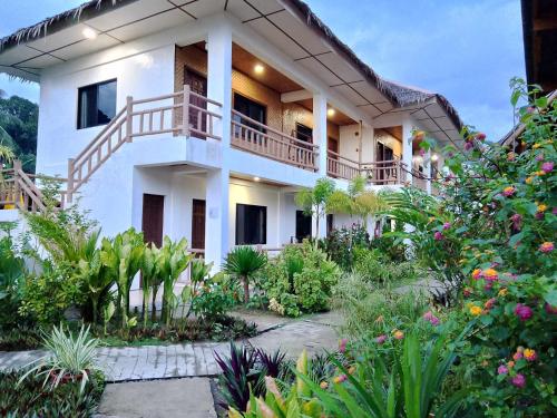 Sevens Hideaway Beach Resort in Siaton Sevens Hideaway Beach Resort in Siaton