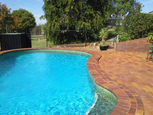 Úszómedence, Hideaway Motor Inn in Armidale Úszómedence, Hideaway Motor Inn in Armidale