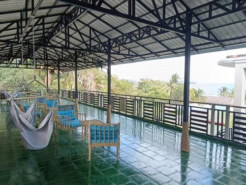 bar/salon, Roomy Guesthouse in Koh Rong bar/salon, Roomy Guesthouse in Koh Rong