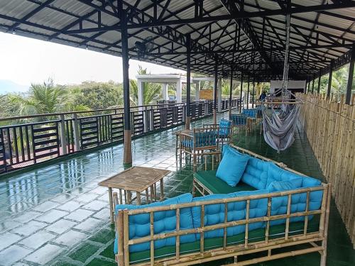 bar/salon, Roomy Guesthouse in Koh Rong bar/salon, Roomy Guesthouse in Koh Rong