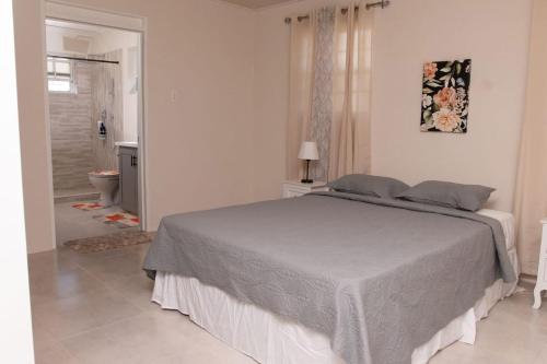 The apartment features an open plan living and dining area, and a spacious and in Hampton The apartment features an open plan living and dining area, and a spacious and in Hampton