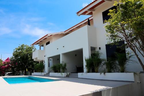 Фасада на хотела, Vista Papaya Suites in Westpunt Фасада на хотела, Vista Papaya Suites in Westpunt