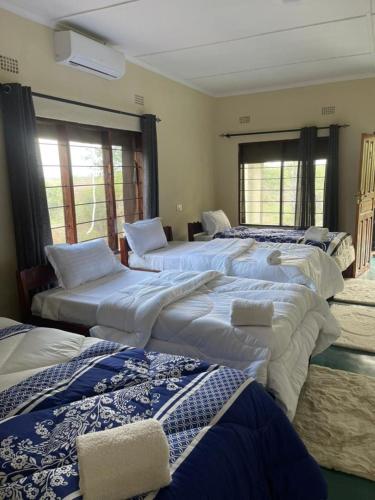 Royal South Luangwa Safaris Lodge in Kakumbi Royal South Luangwa Safaris Lodge in Kakumbi