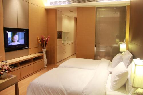 This photo about Guangzhou BoJing International Apartment - Poly World Branch shared on HyHotel.com
