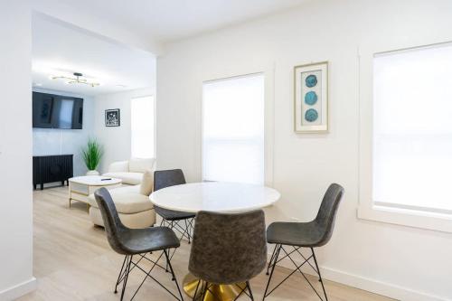 Luxury 2 Bed 2 Bath East Boston in Logan Airport Luxury 2 Bed 2 Bath East Boston in Logan Airport
