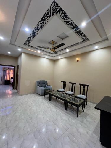 Zaki vila in Dhupsari Zaki vila in Dhupsari