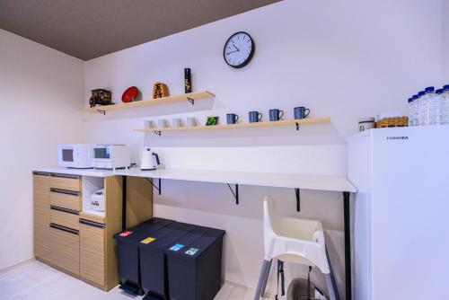 Kitchen, House FORMOSA中島 in Minato Kitchen, House FORMOSA中島 in Minato