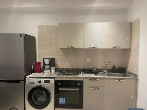 Chic apartment islan in 알 모하마디 Chic apartment islan in 알 모하마디