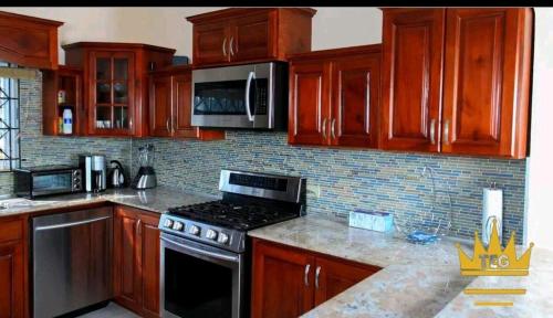 Jamaican Gem -Tranquil 3BR Home Near Beaches and Attractions in Corral Spring Jamaican Gem -Tranquil 3BR Home Near Beaches and Attractions in Corral Spring