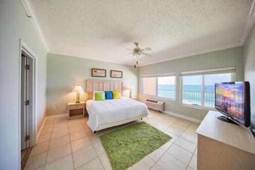 Palmetto Inn and Suites Hotel in Panama City (FL) Palmetto Inn and Suites Hotel in Panama City (FL)