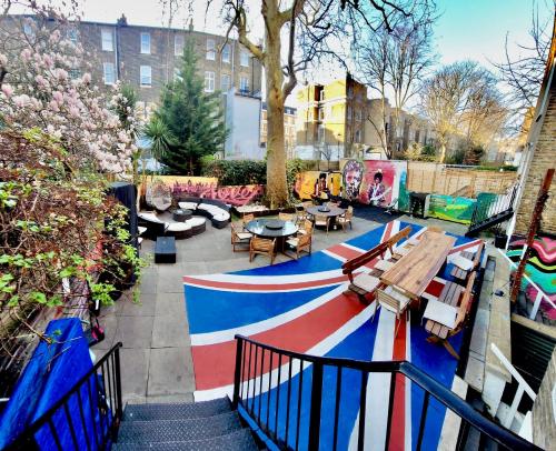 Kert, Saint James Backpackers in Earls Court Kert, Saint James Backpackers in Earls Court
