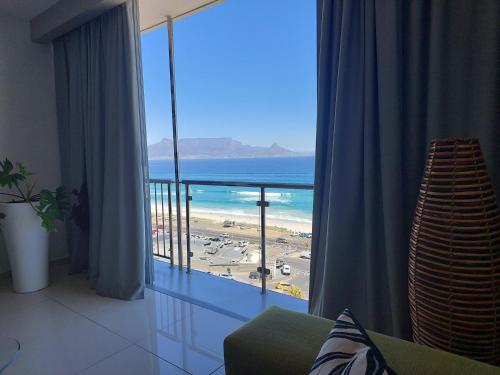 Infinity Beachfront 607 - Self Catering Unit