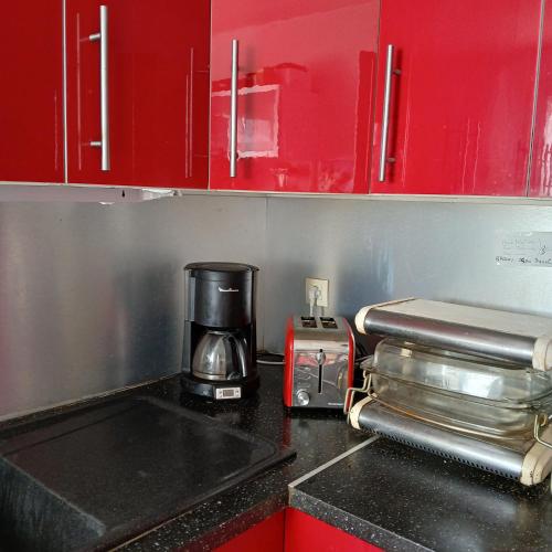 Kitchen, proche Paris chambre hote in Le Kremlin Bicetre Kitchen, proche Paris chambre hote in Le Kremlin Bicetre