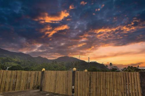 Casa Luntian Lodge and Cafe in White Beach Casa Luntian Lodge and Cafe in White Beach