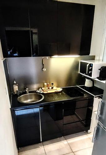 Studio cosy Balcon Apercu mer in Les Breguieres Studio cosy Balcon Apercu mer in Les Breguieres