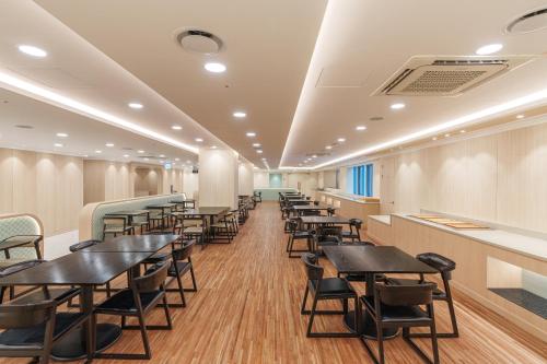 Restaurant, ibis Styles Ambassador Jeonju City Centre in Jeonju-si Restaurant, ibis Styles Ambassador Jeonju City Centre in Jeonju-si