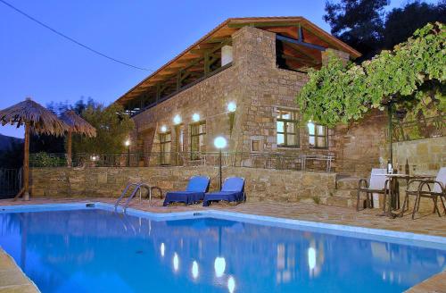 This photo about Giannikaki's Villas shared on HyHotel.com