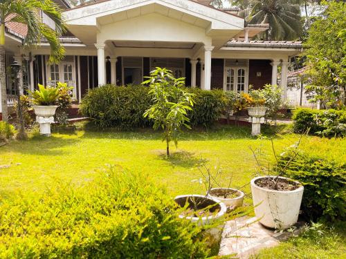 Rohans place in Marawila Rohans place in Marawila