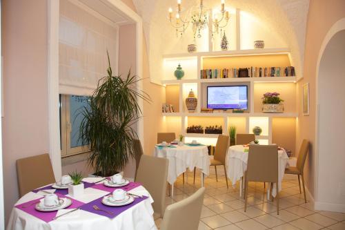 F&B, 호텔 소렌토 시티 (Hotel Villa Sorrento) in 소렌토 F&B, 호텔 소렌토 시티 (Hotel Villa Sorrento) in 소렌토