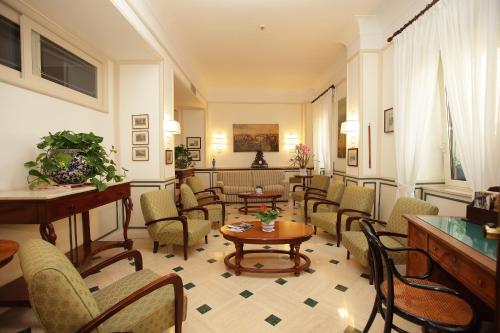 로비, 호텔 소렌토 시티 (Hotel Villa Sorrento) in 소렌토 로비, 호텔 소렌토 시티 (Hotel Villa Sorrento) in 소렌토
