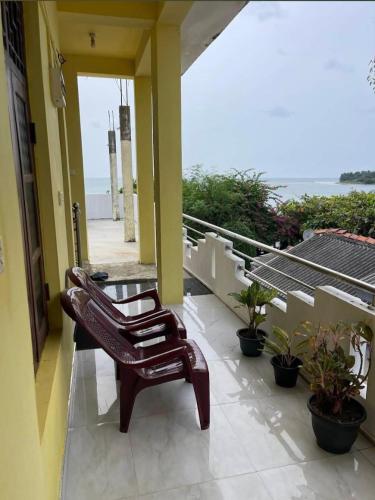 Balcony/terrace, Benzai Surf Hostel & Private Rooms in Arugam Bay Balcony/terrace, Benzai Surf Hostel & Private Rooms in Arugam Bay