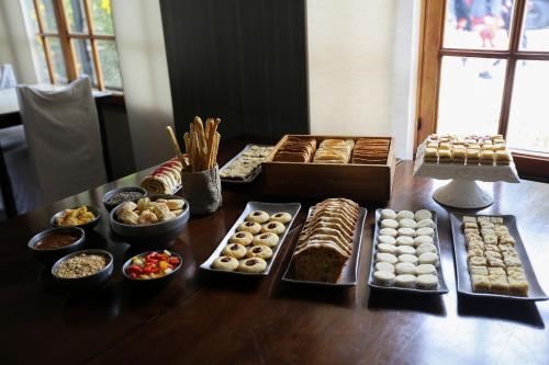Food and beverages, Hotel Bahia Redonda in El Calafate Food and beverages, Hotel Bahia Redonda in El Calafate
