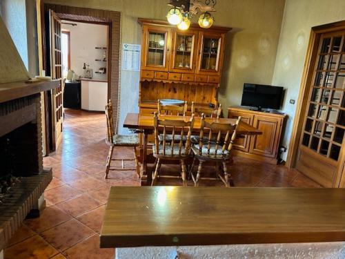 GRANDE APPARTAMENTO su DUE LIVELLI con TERRAZZA in Prima Porta GRANDE APPARTAMENTO su DUE LIVELLI con TERRAZZA in Prima Porta