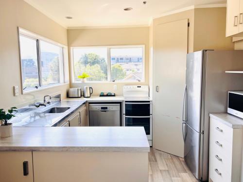 Seagulls Guesthouse in Tauranga Seagulls Guesthouse in Tauranga