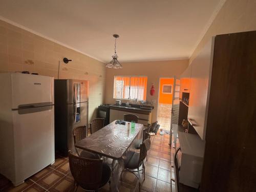 Casa com Piscina Balneário Oásis - Quadriciclo (Casa com Piscina Balneario Oasis - Quadriciclo) in 파르케 발네아리우 오아시스 Casa com Piscina Balneário Oásis - Quadriciclo (Casa com Piscina Balneario Oasis - Quadriciclo) in 파르케 발네아리우 오아시스