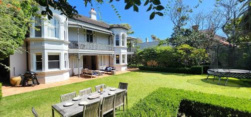 Kert, Victorian Masterpiece in Bronte Kert, Victorian Masterpiece in Bronte