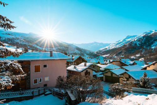 Résidence Saint Marcel - Chalet familial · Centre village de St Marcel · Terrasse ouest MAE-2924 (Residence Saint Marcel - Chalet familial · Centre village de St Marcel · Terrasse ouest MAE-2924) in Saint-Marcel Résidence Saint Marcel - Chalet familial · Centre village de St Marcel · Terrasse ouest MAE-2924 (Residence Saint Marcel - Chalet familial · Centre village de St Marcel · Terrasse ouest MAE-2924) in Saint-Marcel