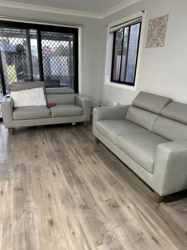 Roxy gem payments only accept to me in Roxburgh Park Roxy gem payments only accept to me in Roxburgh Park