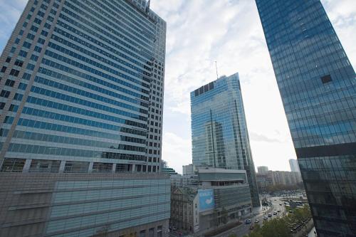 Emilii Plater 55 Center 3 bedrooms Living room balcony