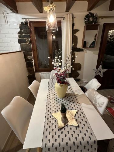 SOL I NEU Beautiful House 10 minutes from Puigcerdà (SOL I NEU Beautiful House 10 minutes from Puigcerda) in 拉圖爾卡羅爾 SOL I NEU Beautiful House 10 minutes from Puigcerdà (SOL I NEU Beautiful House 10 minutes from Puigcerda) in 拉圖爾卡羅爾
