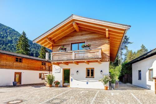 Landhaus Trinis - Kleine Kaffee Tee Theke mit Kühlschrank - Parkplatz (Landhaus Trinis - Kleine Kaffee Tee Theke mit Kuhlschrank - Parkplatz) in كرييوز Landhaus Trinis - Kleine Kaffee Tee Theke mit Kühlschrank - Parkplatz (Landhaus Trinis - Kleine Kaffee Tee Theke mit Kuhlschrank - Parkplatz) in كرييوز