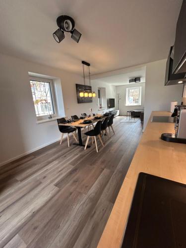 Einrichtungen, Mohla-Suite in Hof (Saale) Einrichtungen, Mohla-Suite in Hof (Saale)