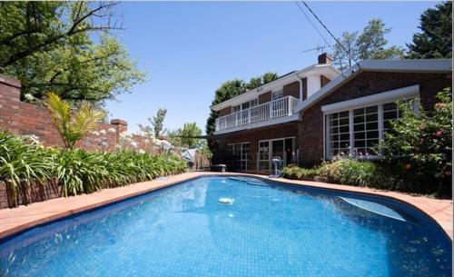 Paradise Holiday Home in 福克納 Paradise Holiday Home in 福克納