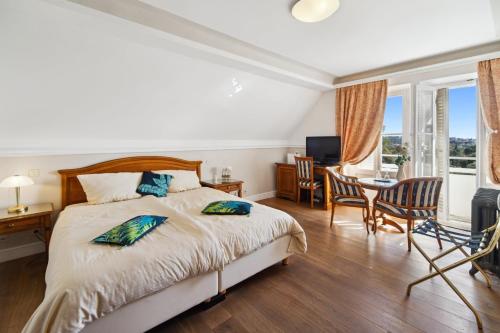 Villa Saint-Raphael in Vallon de Coste Villa Saint-Raphael in Vallon de Coste