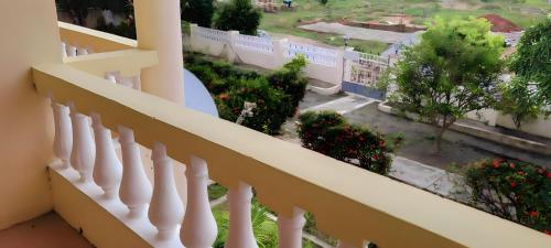 Terraza/balcón, Lord's Hands Guesthouse Hotel in Winneba Terraza/balcón, Lord's Hands Guesthouse Hotel in Winneba