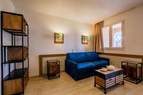 Bed, Residence Saint-Raphael Valescure - maeva Home - Studio 4 Personnes Selection MAE-5437 in Vallon du Mal Temps Bed, Residence Saint-Raphael Valescure - maeva Home - Studio 4 Personnes Selection MAE-5437 in Vallon du Mal Temps