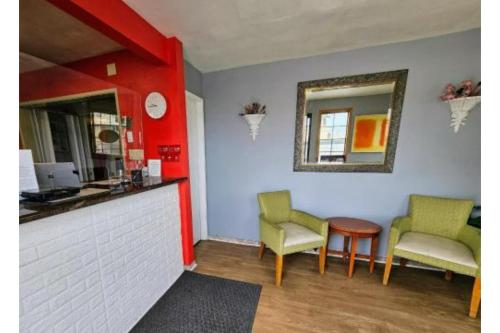 大堂, 旅行套房酒店 (Travel Inn and Suites) in 里奇克萊斯特 大堂, 旅行套房酒店 (Travel Inn and Suites) in 里奇克萊斯特