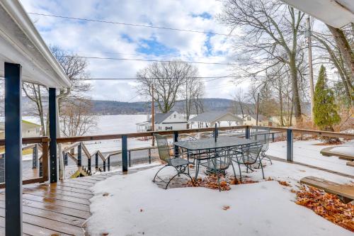 Lakefront Home with Private Dock in Alpine! in 蒙多爾瀑布(NY) Lakefront Home with Private Dock in Alpine! in 蒙多爾瀑布(NY)
