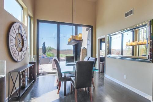 Luxurious Lakeview Retreat at Lake Hodges, RB in Rancho Bernardo / Carmel Mountain Luxurious Lakeview Retreat at Lake Hodges, RB in Rancho Bernardo / Carmel Mountain
