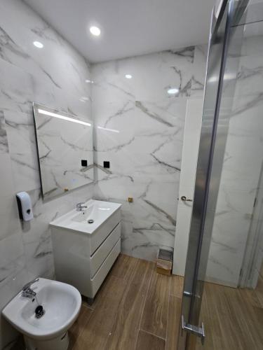 Badkamer, Apartamento muy funcional en el Sur de Madrid in Leganes Badkamer, Apartamento muy funcional en el Sur de Madrid in Leganes