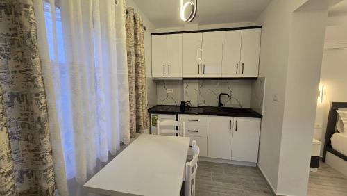 廚房, Guest House Pogradeci in 波格拉德茨 廚房, Guest House Pogradeci in 波格拉德茨