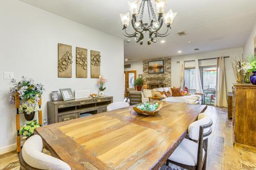 Dog-Friendly Cypress Vacation Rental with Lanai! in Cypress Dog-Friendly Cypress Vacation Rental with Lanai! in Cypress