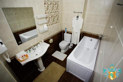 This photo about Hotel Frantsuzky Kvartal All inclusive shared on HyHotel.com